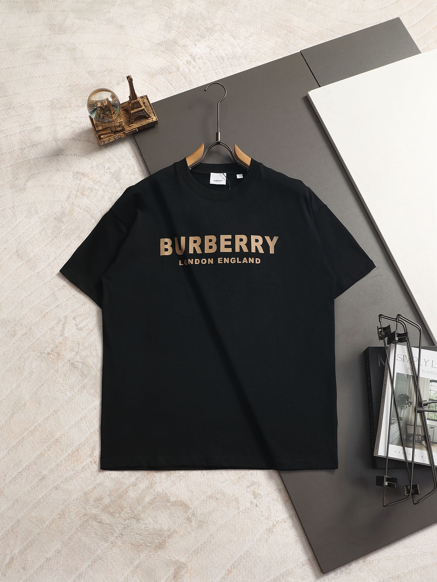 Burberry BBR 巴宝莉