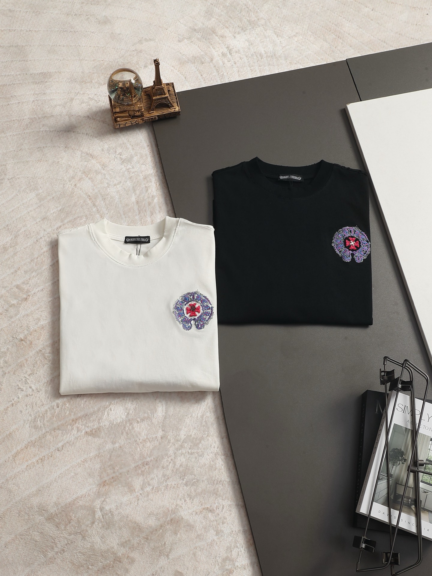 Chrome Hearts 𝗖𝗵𝗿𝗼𝗺𝗲 𝗛𝗲𝗮𝗿𝘁𝘀/克罗心2025十字架贴布刺绣夏季新款 美式酸洗做旧激光烧花贴布绣情侣休闲短袖T恤