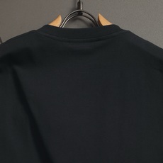 PRADA 普拉达 三角标字母升级,灵感源自八十年代复古原版面料 官方同款 定制 同缸染面料 手感非 PRADA 普拉达 三角标字母升级,灵感源自八十年代复古原版面料 官方同款 定制 同缸染面料 手感非
