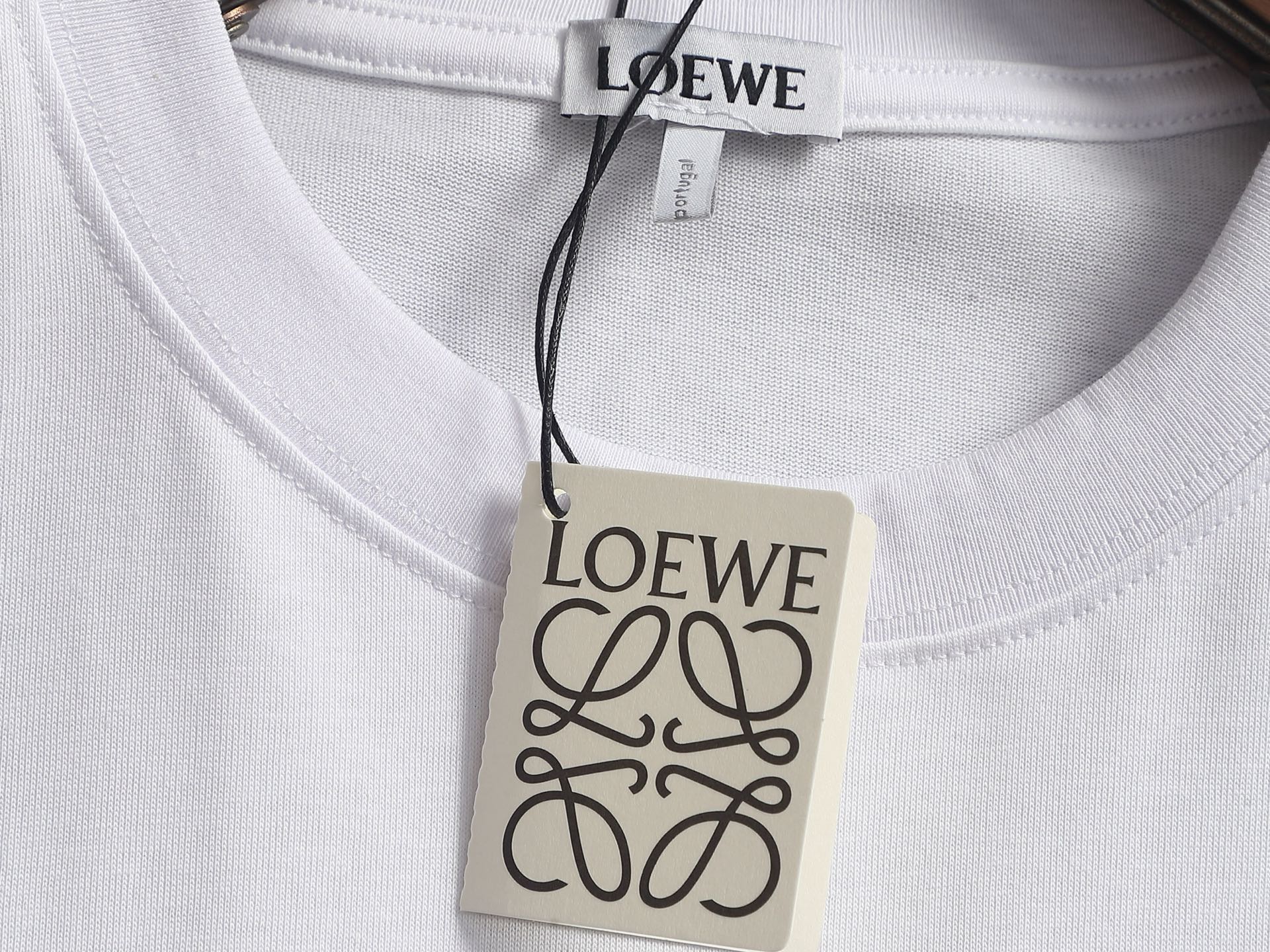 Loewe LOEWE 罗意威 最新最 LOGO拼色刺绣刺绣 最 的品质 短袖 制作工艺进口面料