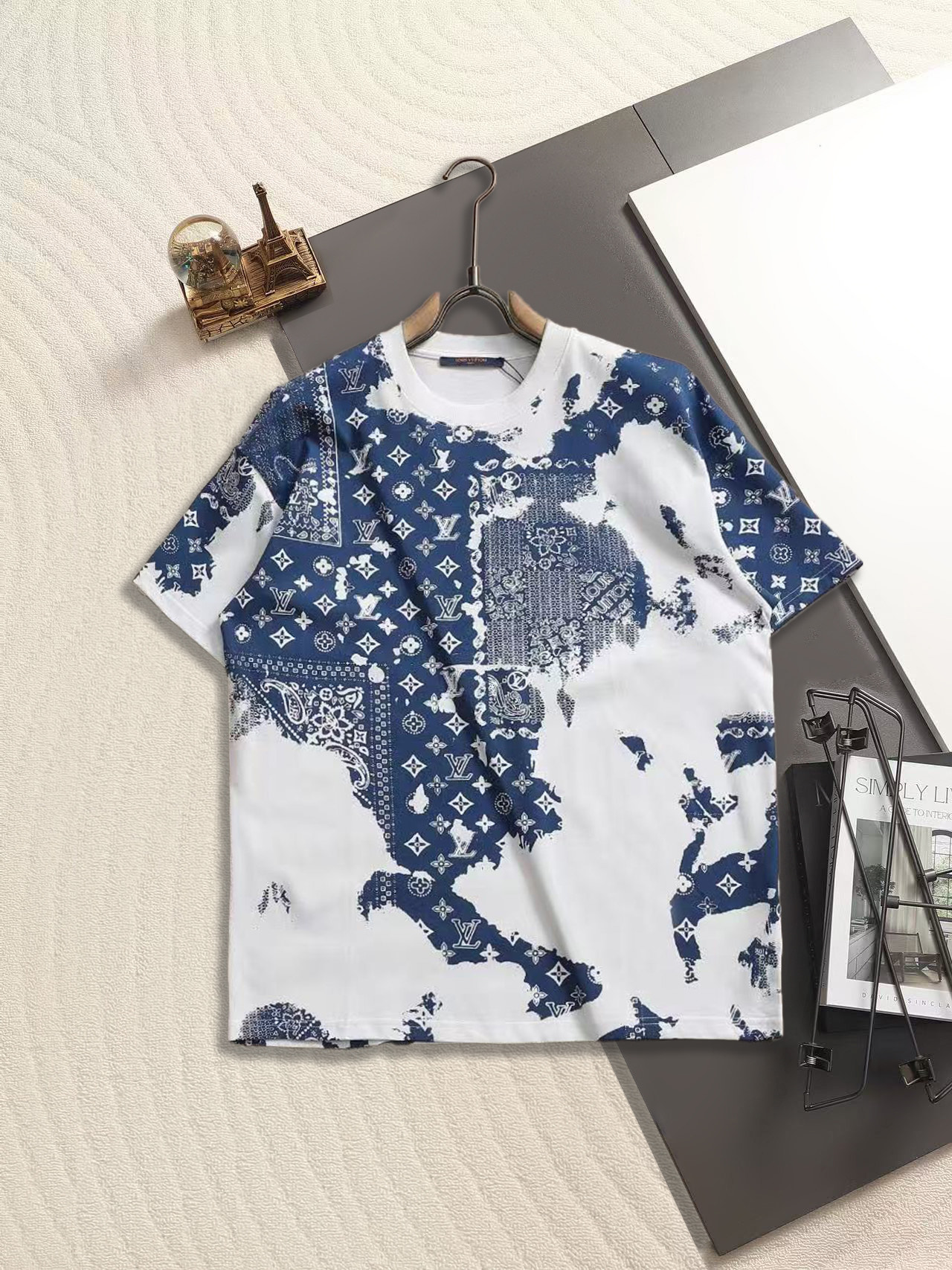 Louis Vuitton 路易威登（Louis Vuitton）风格的潮流短袖