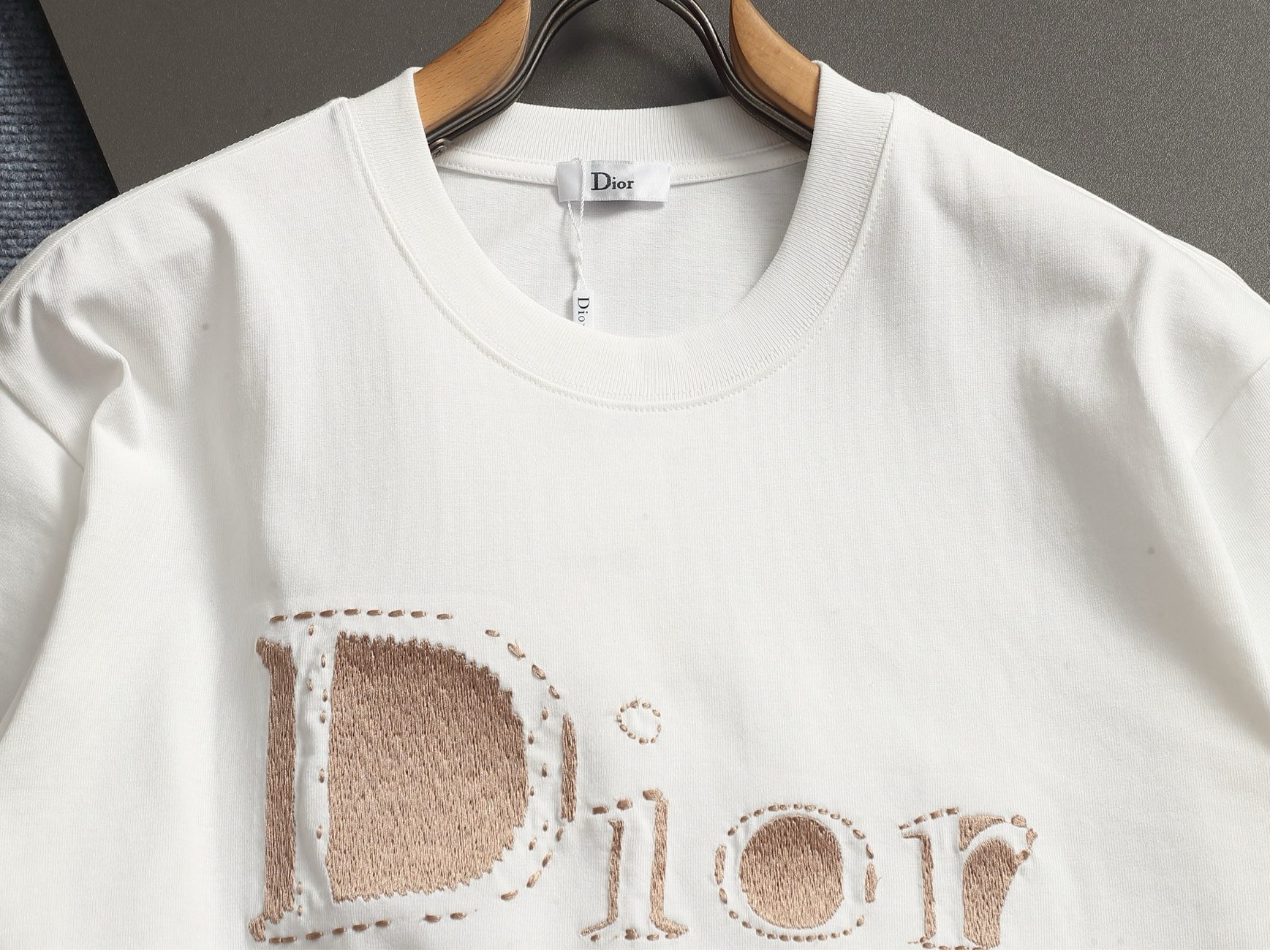 Dior DIOR迪奥 字母立体万针 刺绣