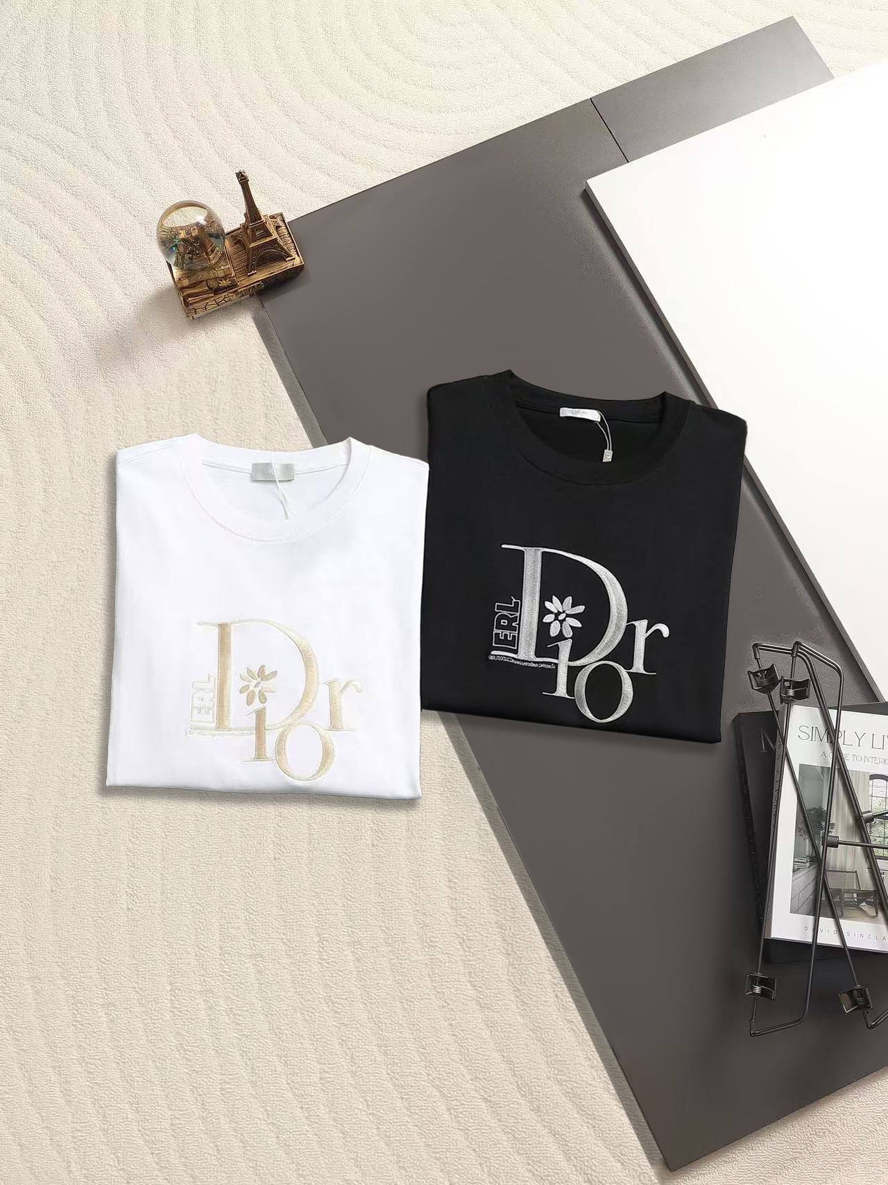 DIOR迪奥 CD 花卉字母Logo标识精工刺绣🪡 精致升级，灵感源自八十年代复古原版面料 官方同款 定