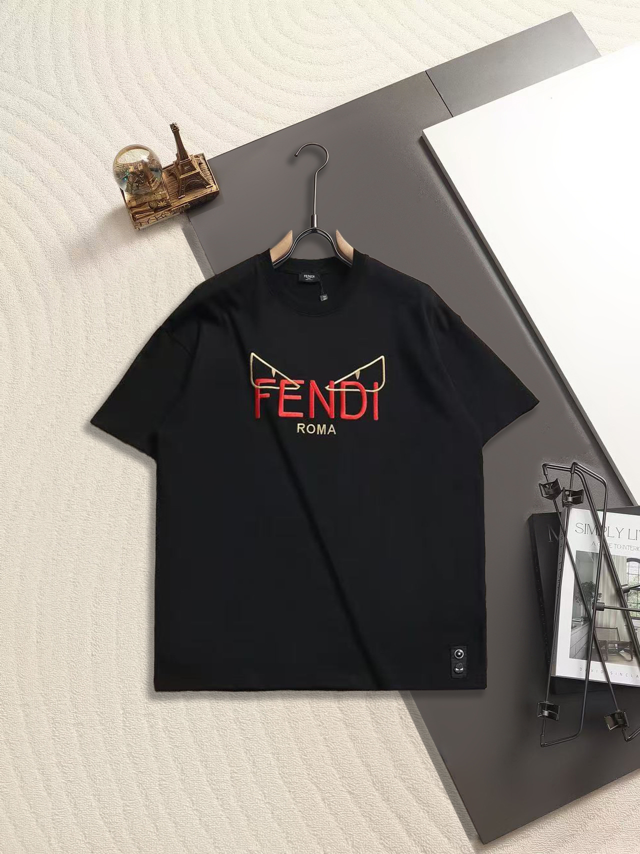 FENDI/芬迪 260克圆领短袖T恤小怪兽硅胶眼睛👀老花FF印花标识官方同步  高版本 高品质时尚个性