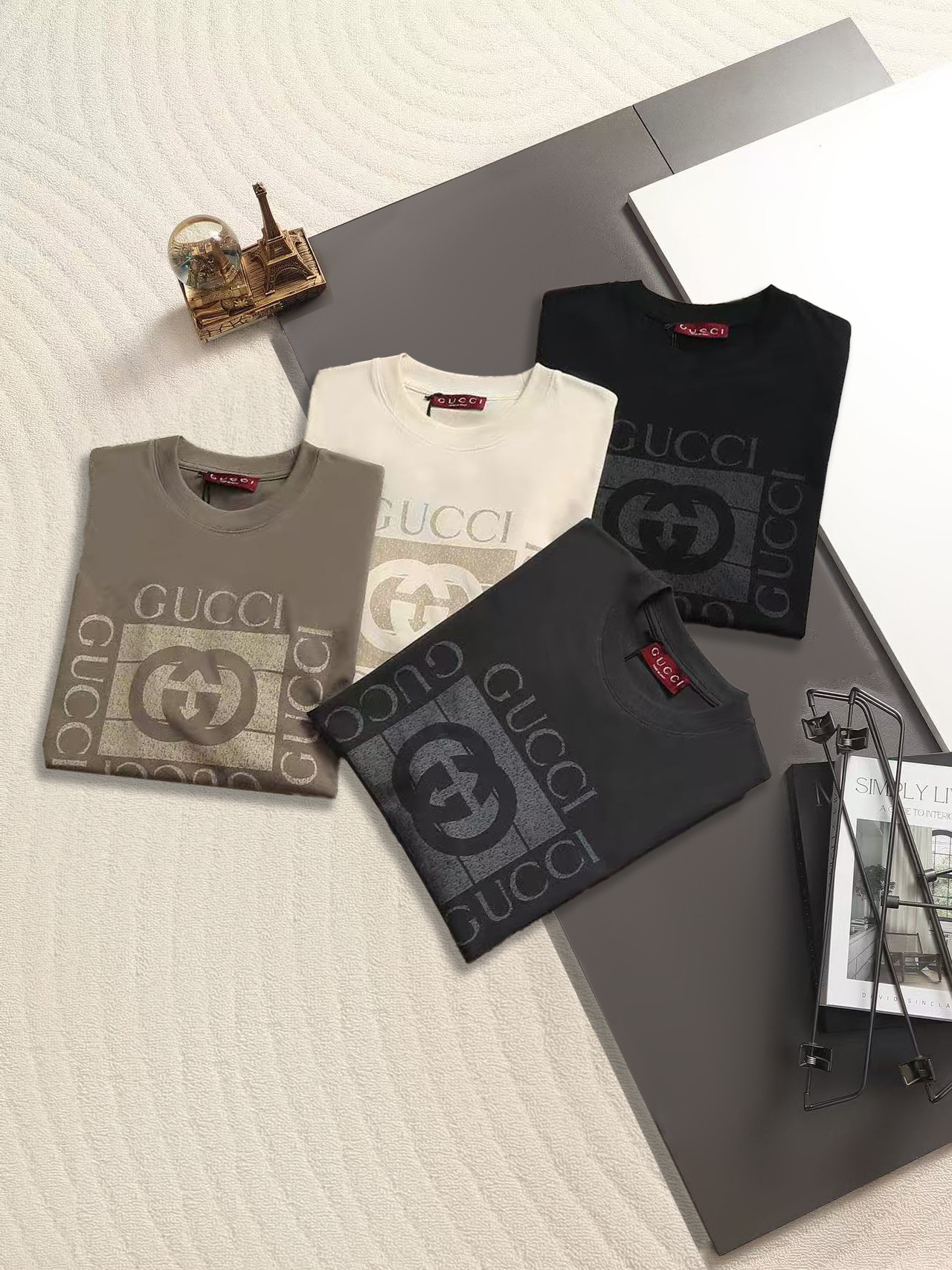Gucci gucci 古驰春夏最新款胸口logo 双G字母印花 圆领 短袖T恤 260g纯棉面料 贴肤舒适