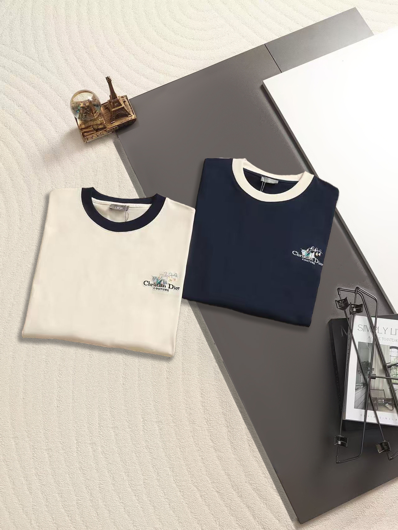 Dior/迪奥 撞色定制罗纹 胸口经典小字母刺绣标识精致升级，灵感源自八十年代原版面料 官方同款 短袖T