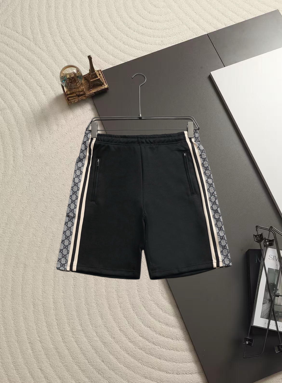 Gucci GUCCI 古驰25ss 毛圈短裤 ～采用棉质毛圈面料精心制作 饰以同色调提花图案
