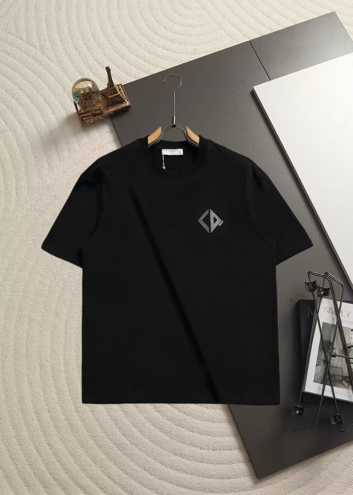 Dior 高品质 Dio 迪奥23ssCD刺绣 T恤 面料采用纯棉精梳棉面料 绣花采用进口绣花机立体刺绣