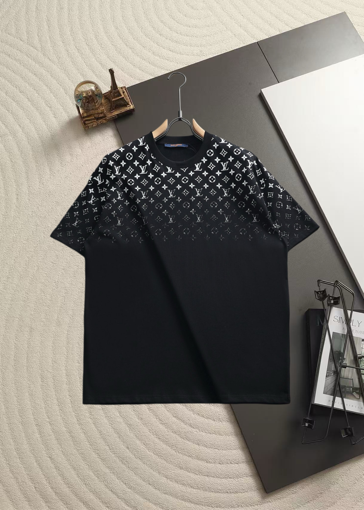 Louis Vuitton LV 路易威登 最新款最 渐变印花 圆领 短袖T恤 纯棉面料 贴肤舒适