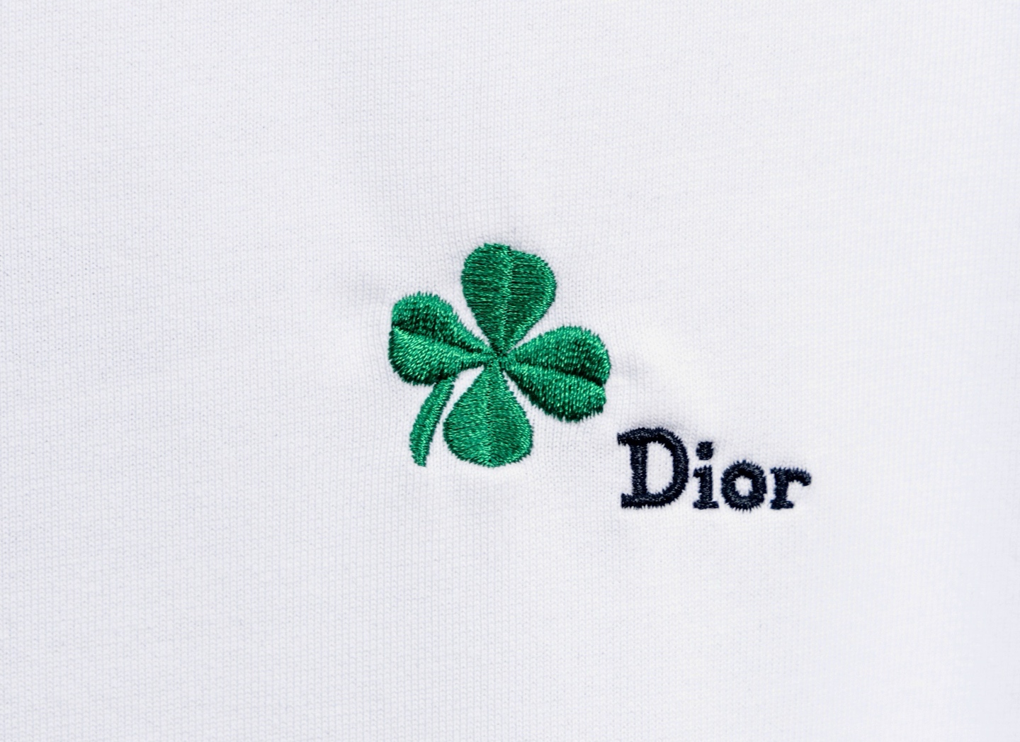 Dior 新款DIOR/迪奥 棉质宽松圆领四叶草刺绣图案