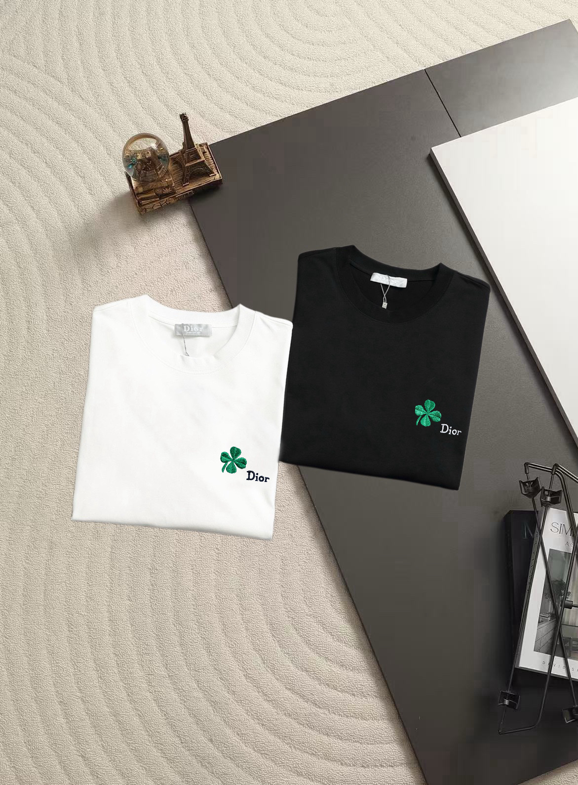 Dior 新款DIOR/迪奥 棉质宽松圆领四叶草刺绣图案