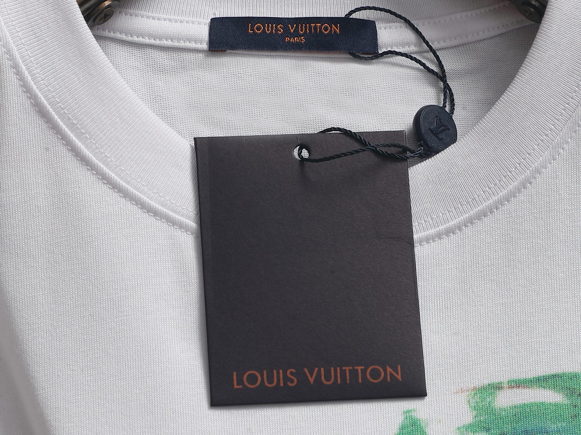 Louis Vuitton Louis Vuitton 路易威登 彩绘素描短袖也是当季主线元素 进口数码印花工艺