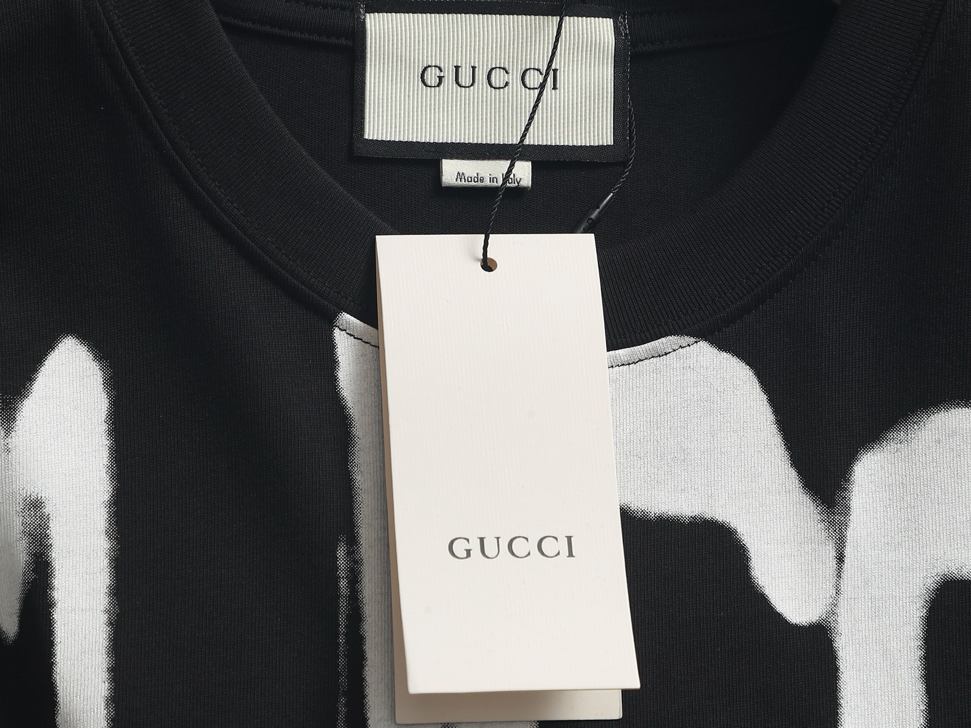 Balenciaga Gucci x Balenciaga联名喷墨涂鸦Logo印花短袖 简单的涂鸦 使用三次的印花工艺