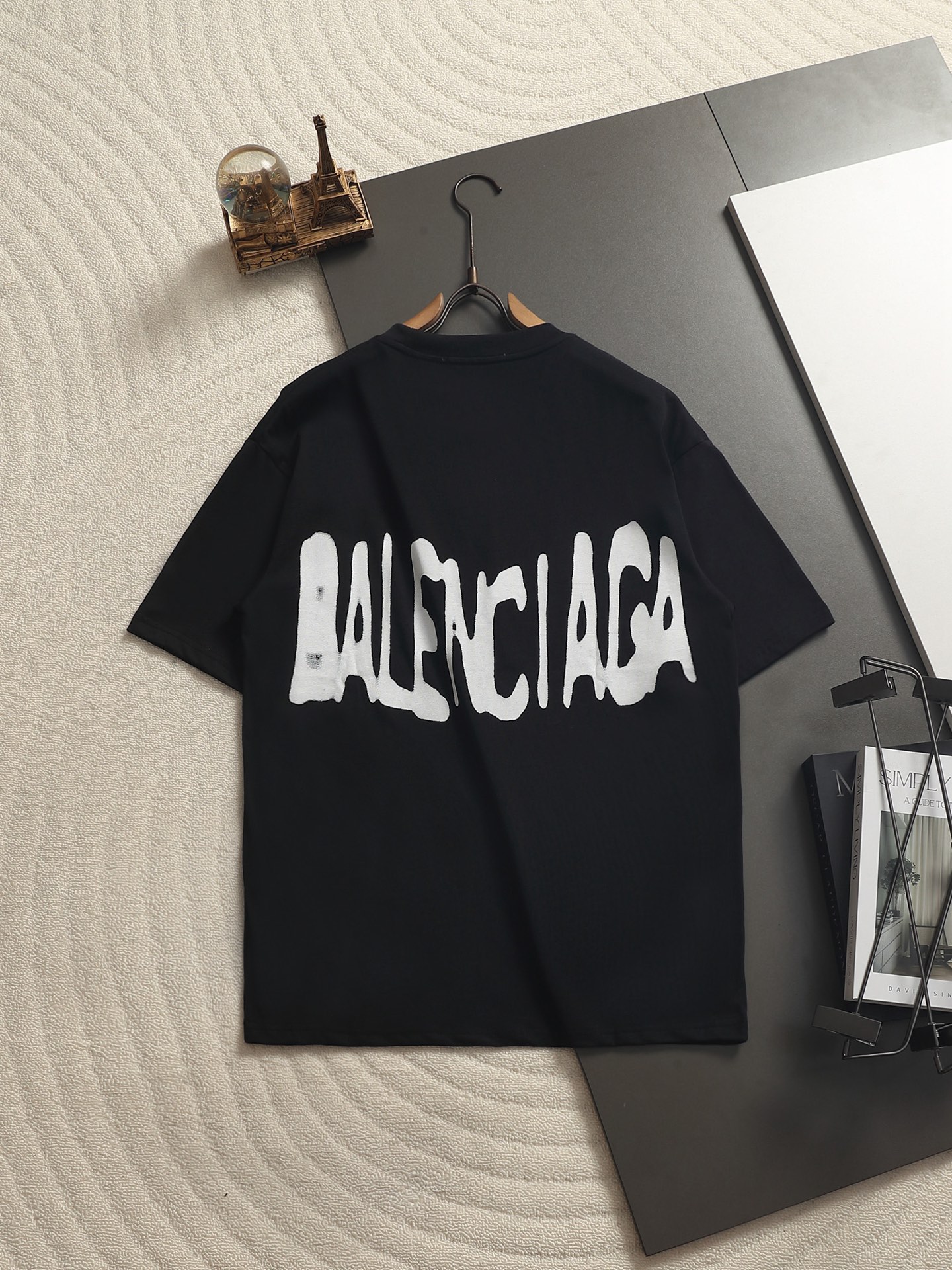 Balenciaga Gucci x Balenciaga联名喷墨涂鸦Logo印花短袖 简单的涂鸦 使用三次的印花工艺