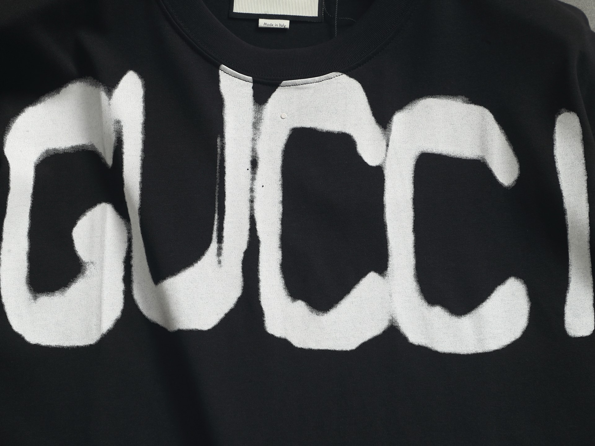 Balenciaga Gucci x Balenciaga联名喷墨涂鸦Logo印花短袖 简单的涂鸦 使用三次的印花工艺