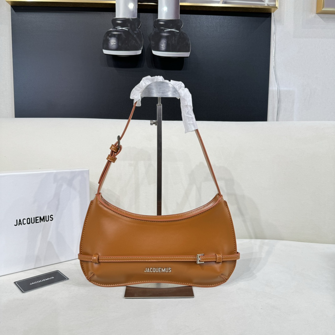 Jacquemus Crossbody & Shoulder Bags Patent Leather Vintage Underarm