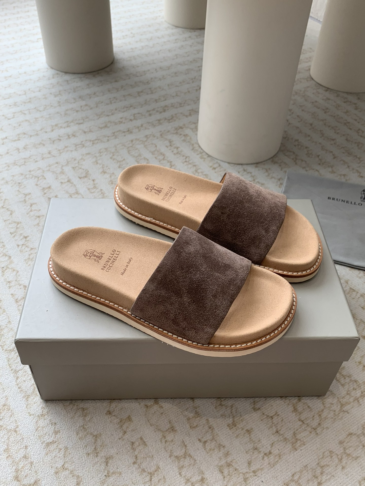 Brunello Cucinelli Brunello Cucinelli BC 新款麂皮拖鞋，24ss新款系列