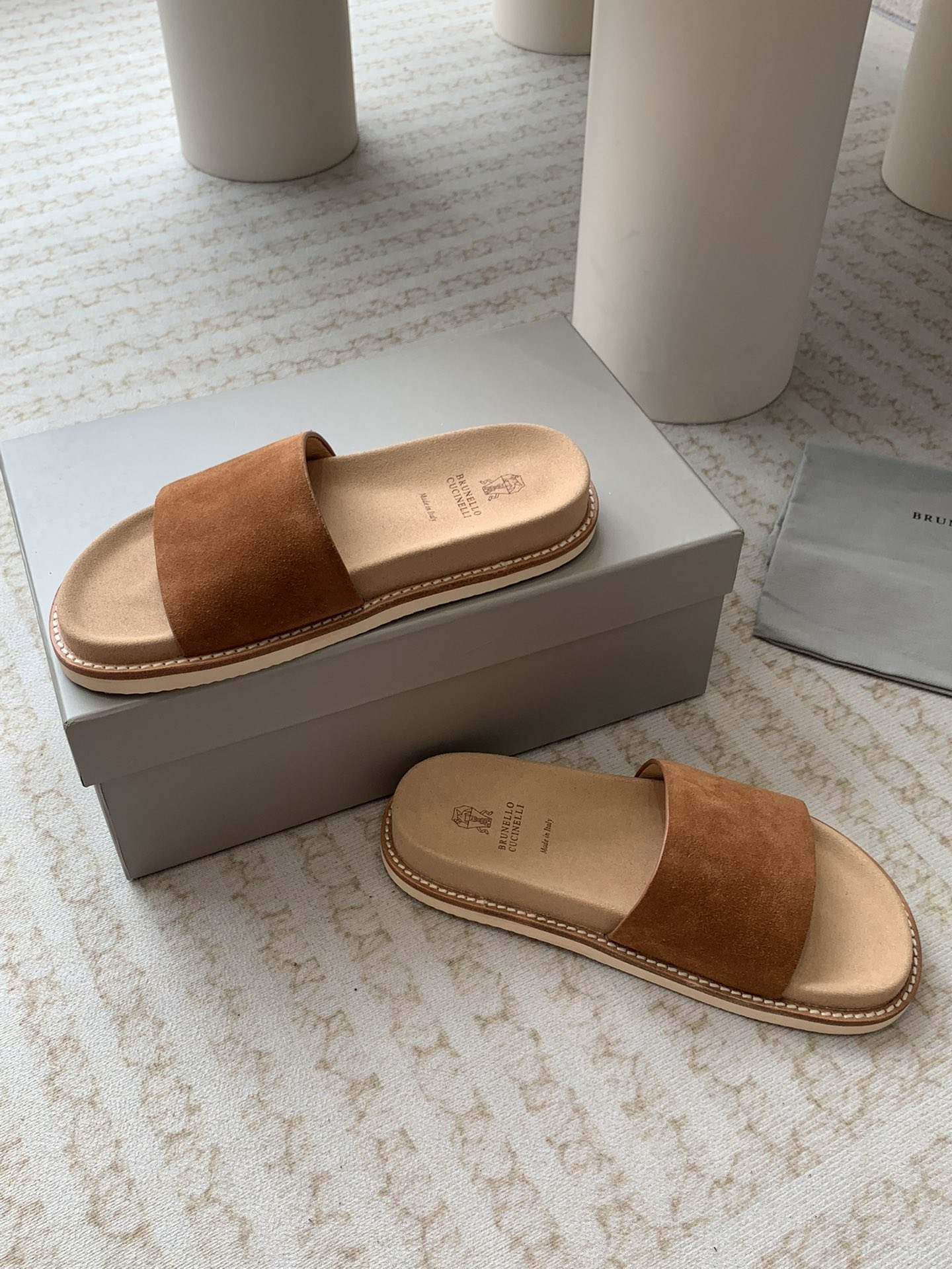 Brunello Cucinelli Brunello Cucinelli BC 新款麂皮拖鞋，24ss新款系列