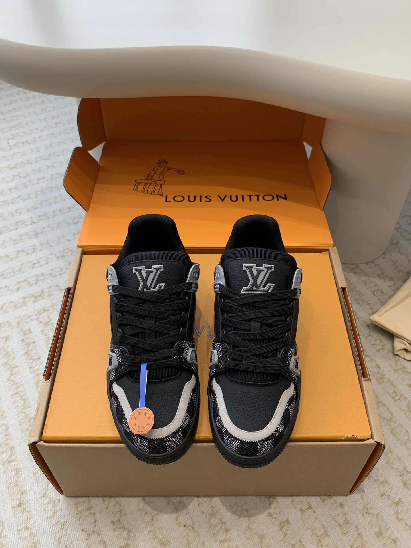 Louis Vuitton Louis Vuitton 驴家的 trainer板鞋，每个人都必须入的款，绝不后悔