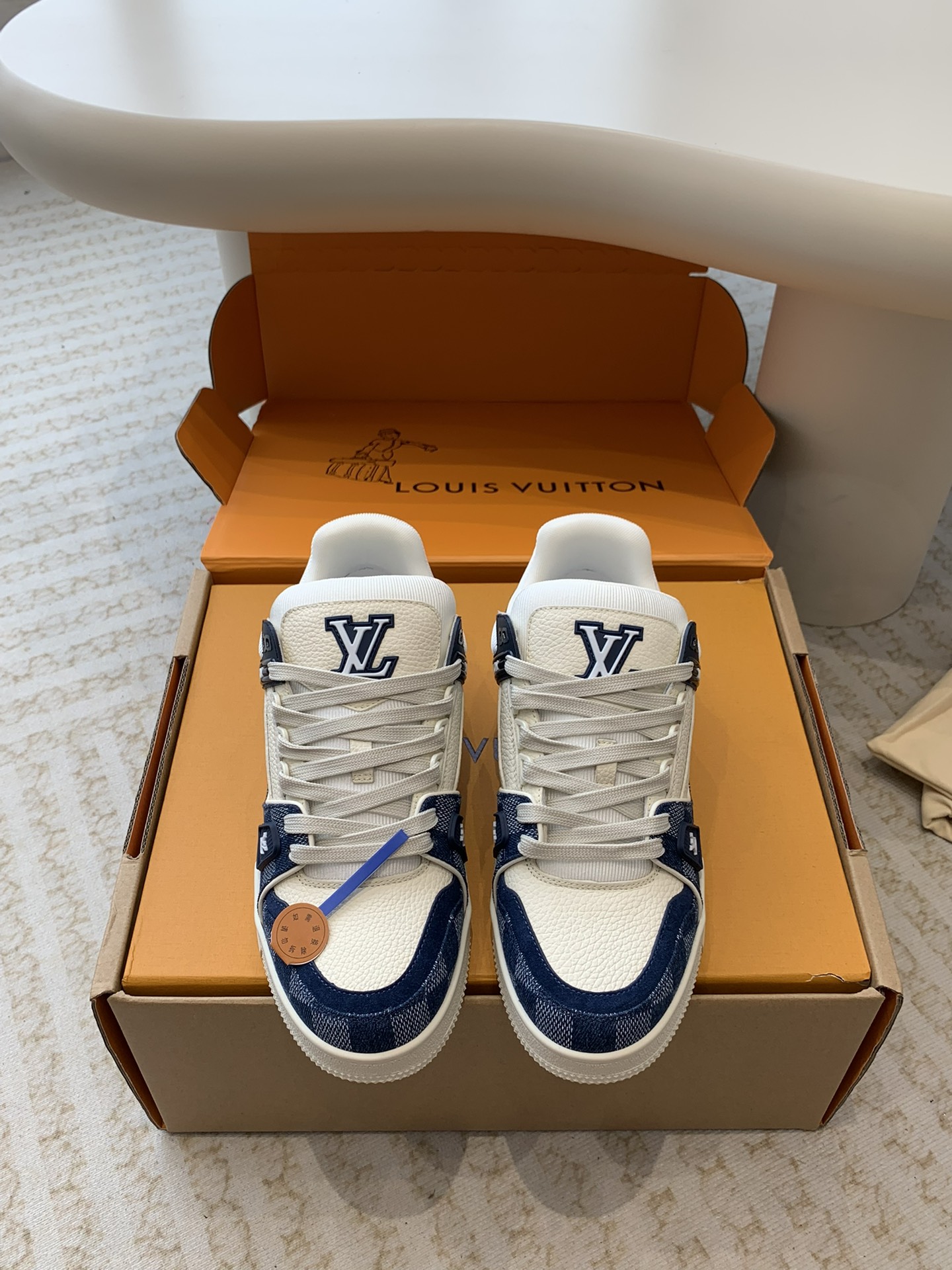 Louis Vuitton Louis Vuitton 驴家的 trainer板鞋，每个人都必须入的款，绝不后悔