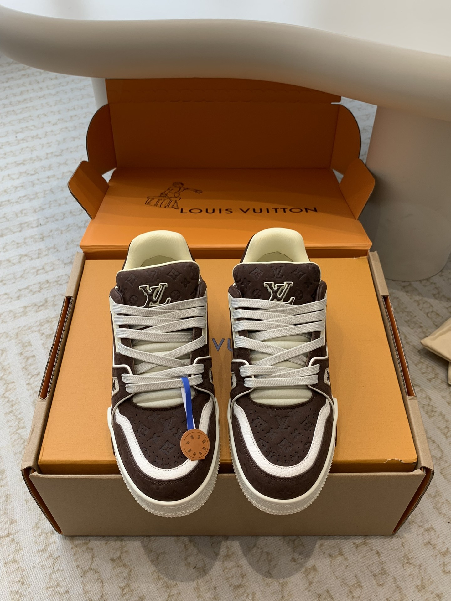 Louis Vuitton Louis Vuitton 驴家的 trainer板鞋，每个人都必须入的款，绝不后悔
