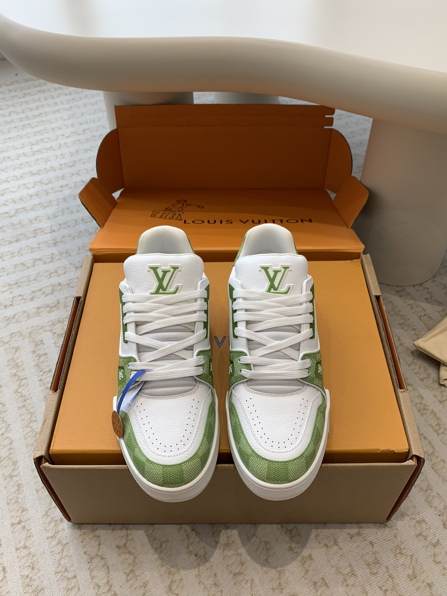 Louis Vuitton Louis Vuitton 驴家的 trainer板鞋，每个人都必须入的款，绝不后悔