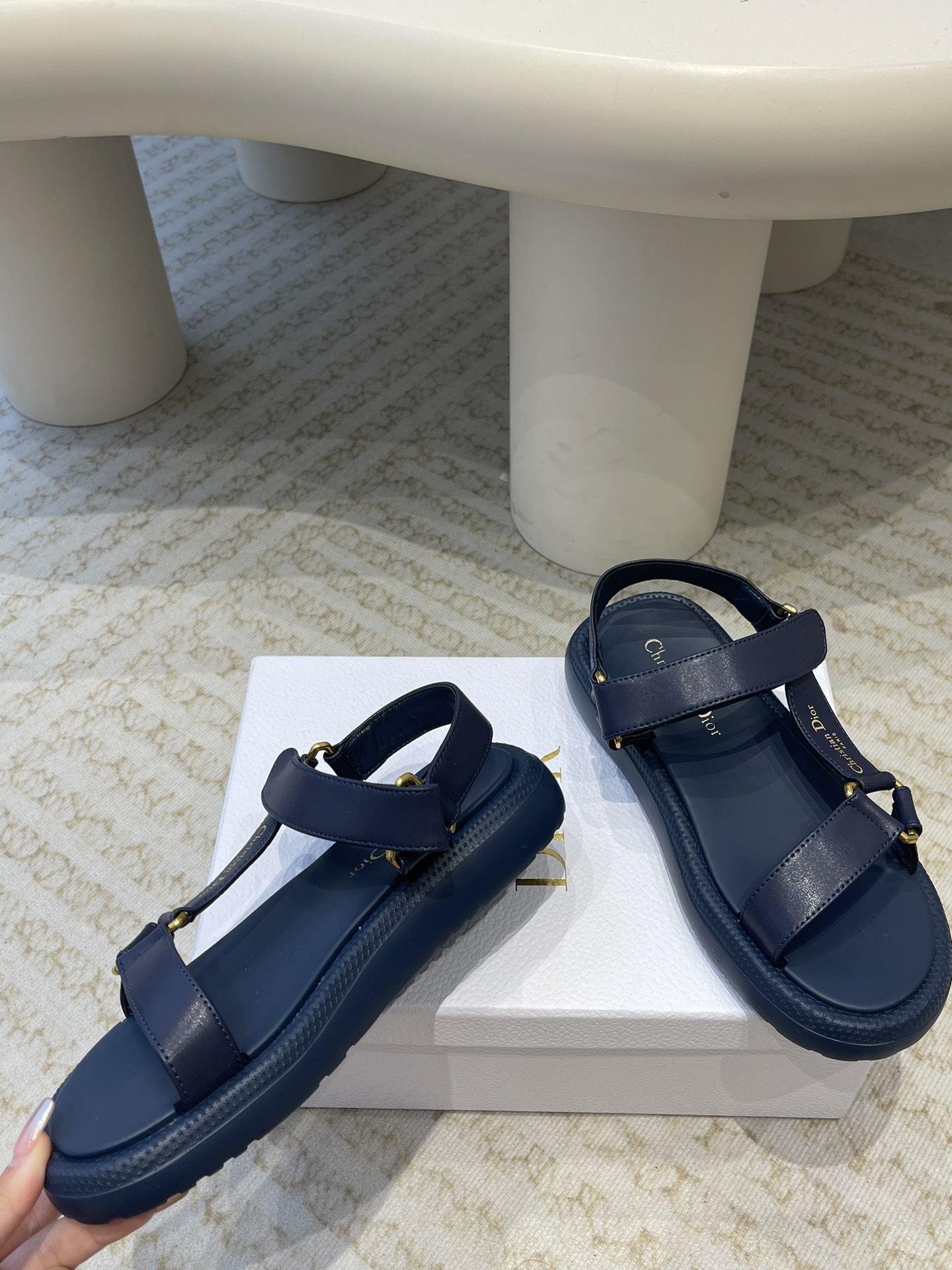 Dior Dior迪奥最新火爆凉鞋 升级魔术贴凉拖鞋
