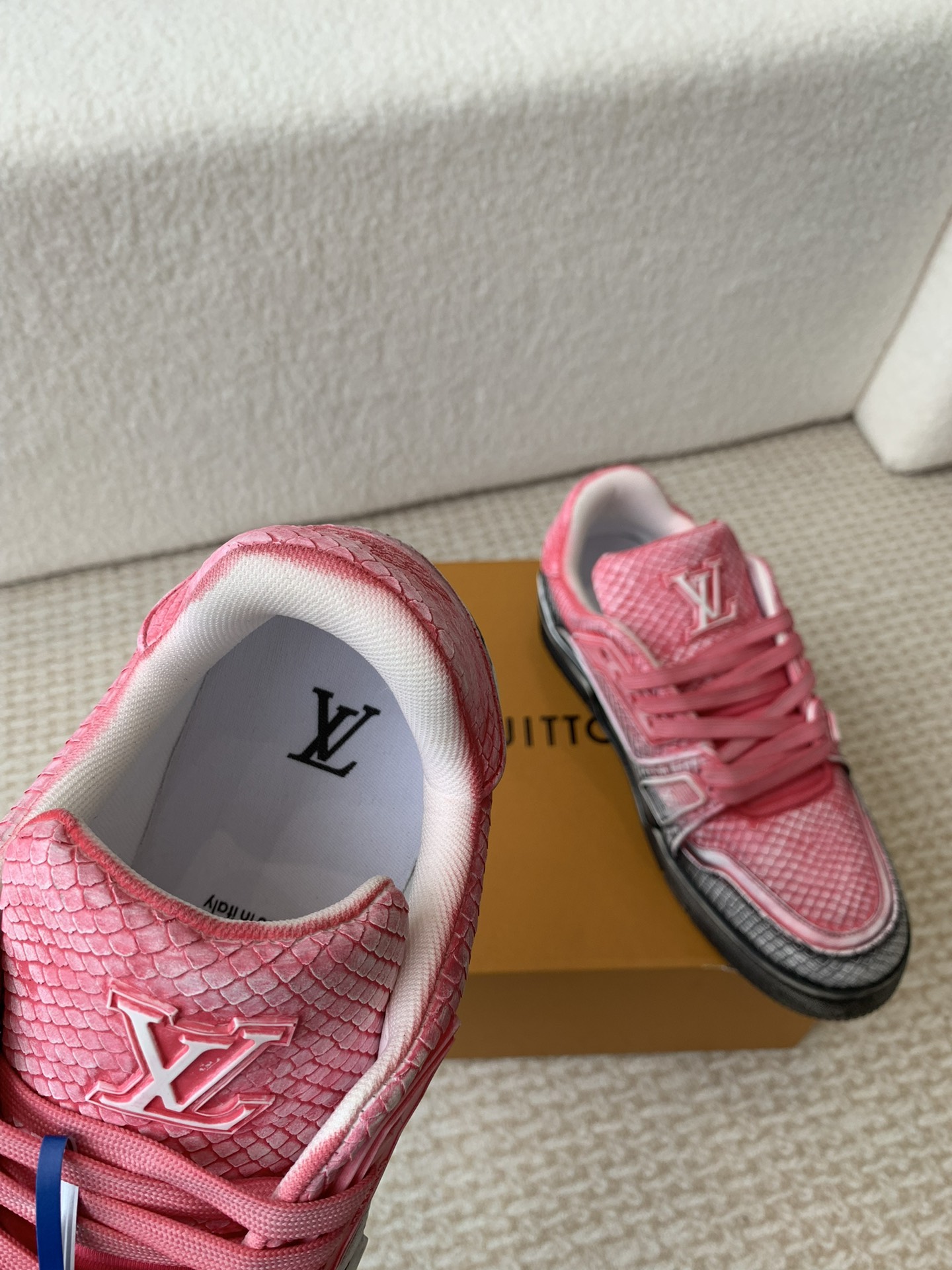 Louis Vuitton LV TARINE路易威登L家 驴牌 休闲 运动鞋 滑板鞋