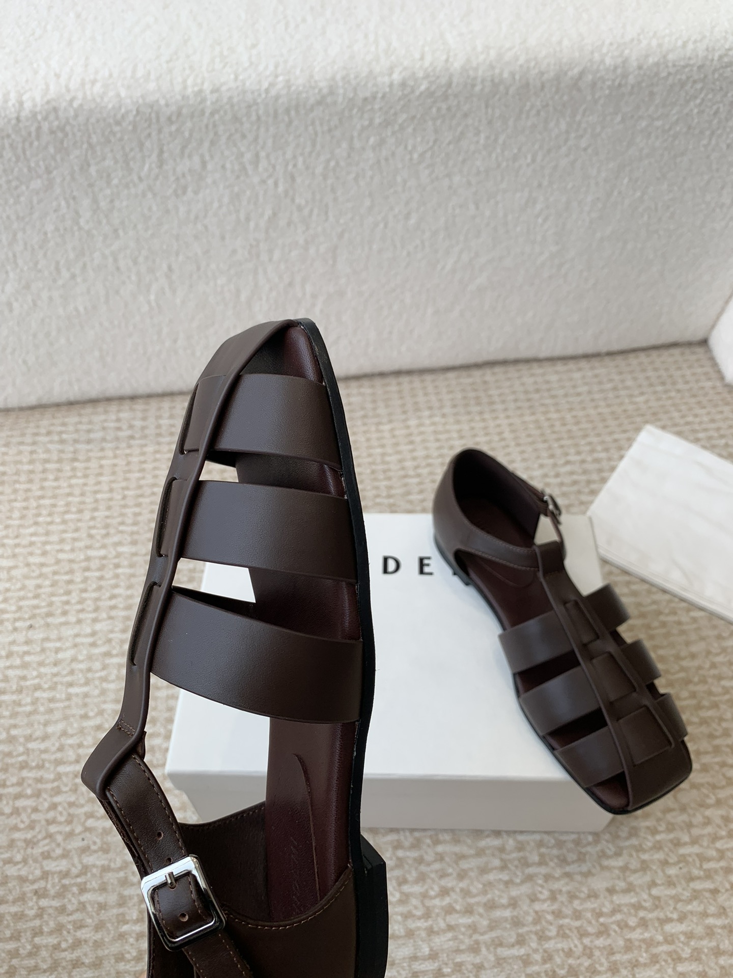 Ancient Roman Style Delicate Sandals with Imported Deer Skin Soles - 图片 4