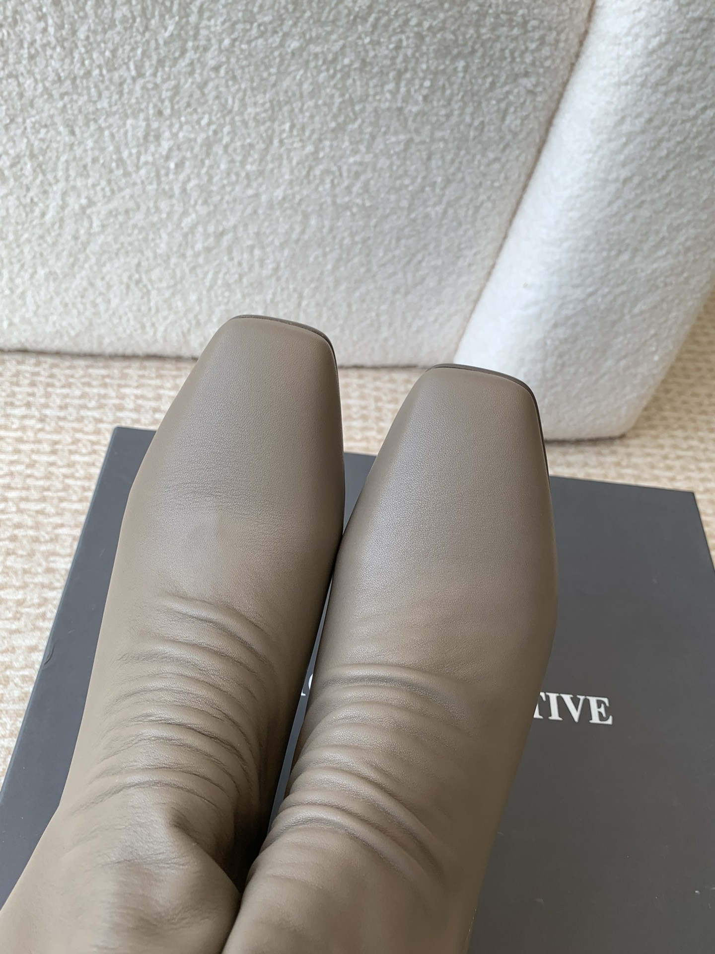 Officine Creative: Mastering Artisanal Italian Handcrafted Shoes with Unique Water Washing - 图片 3