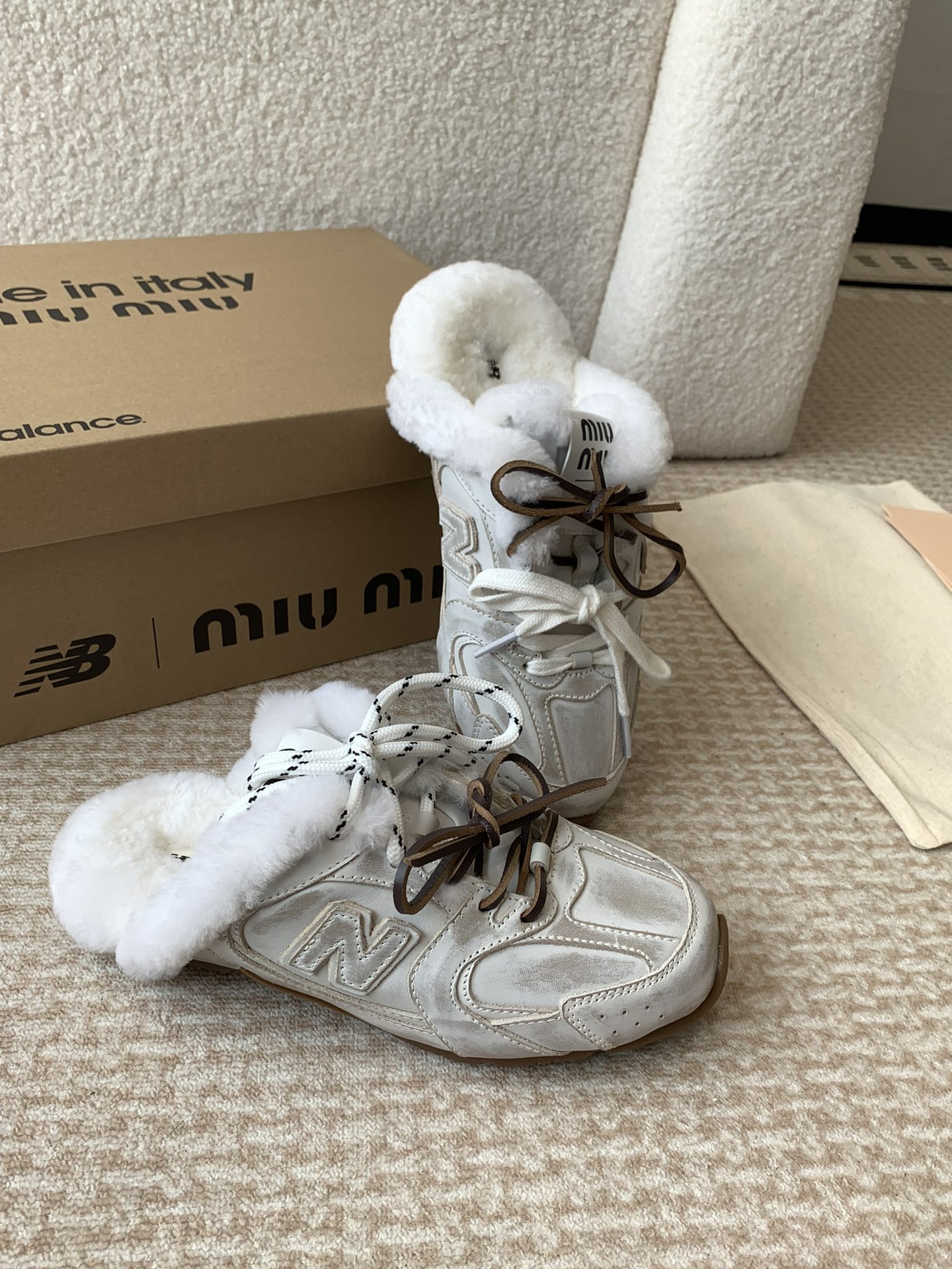 MiuMiu Chaussures Demi-Pantoufles Acheter une réplique de haute qualité pas cher 1: 1
 Genuine Leather Le TPU Laine Série printemps Pantalons sport