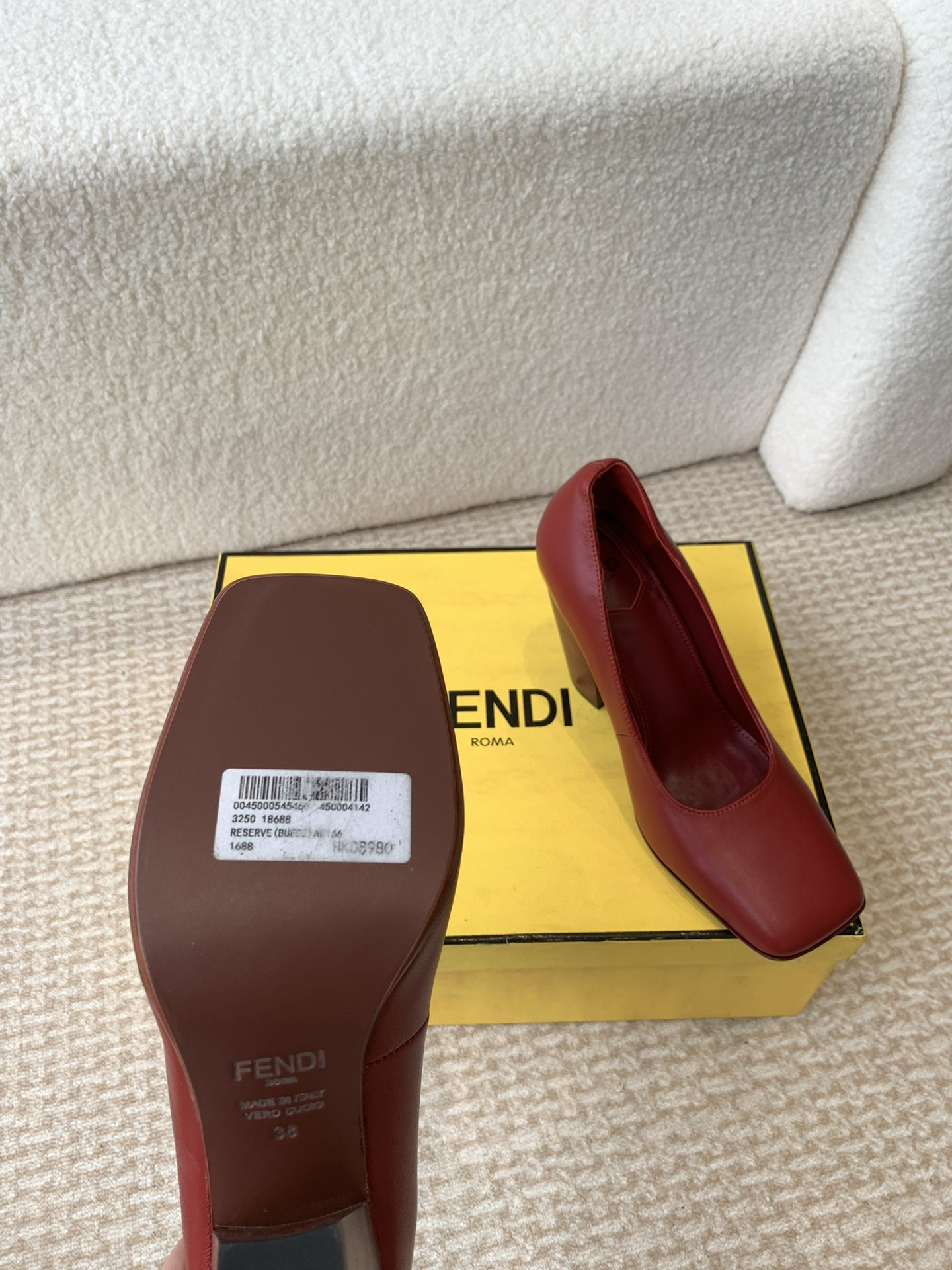 Fendi 24ss Double FF Square Head Heel Single Shoe Collection Highlights - 图片 9