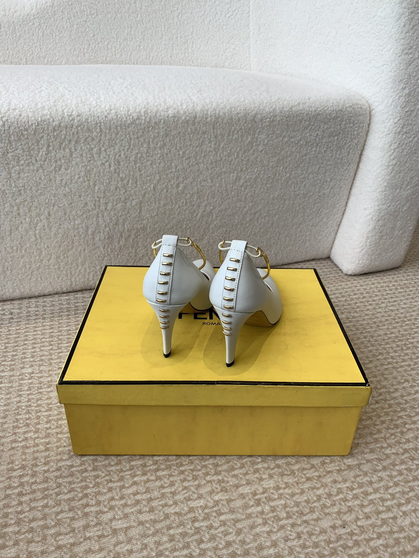 Fendi 24ss Double FF Conical Heel Shoe with Metal Details - 图片 3