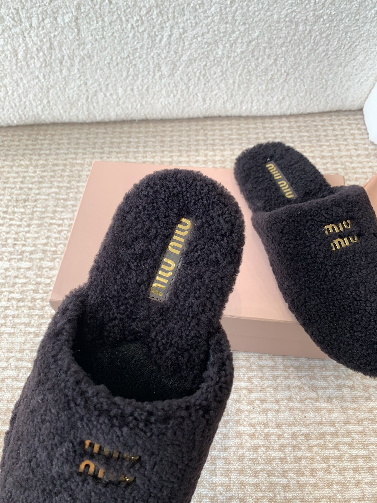 Miu Miu Miu Miu 24ss 秋冬系列 羊毛 穆勒鞋拖鞋