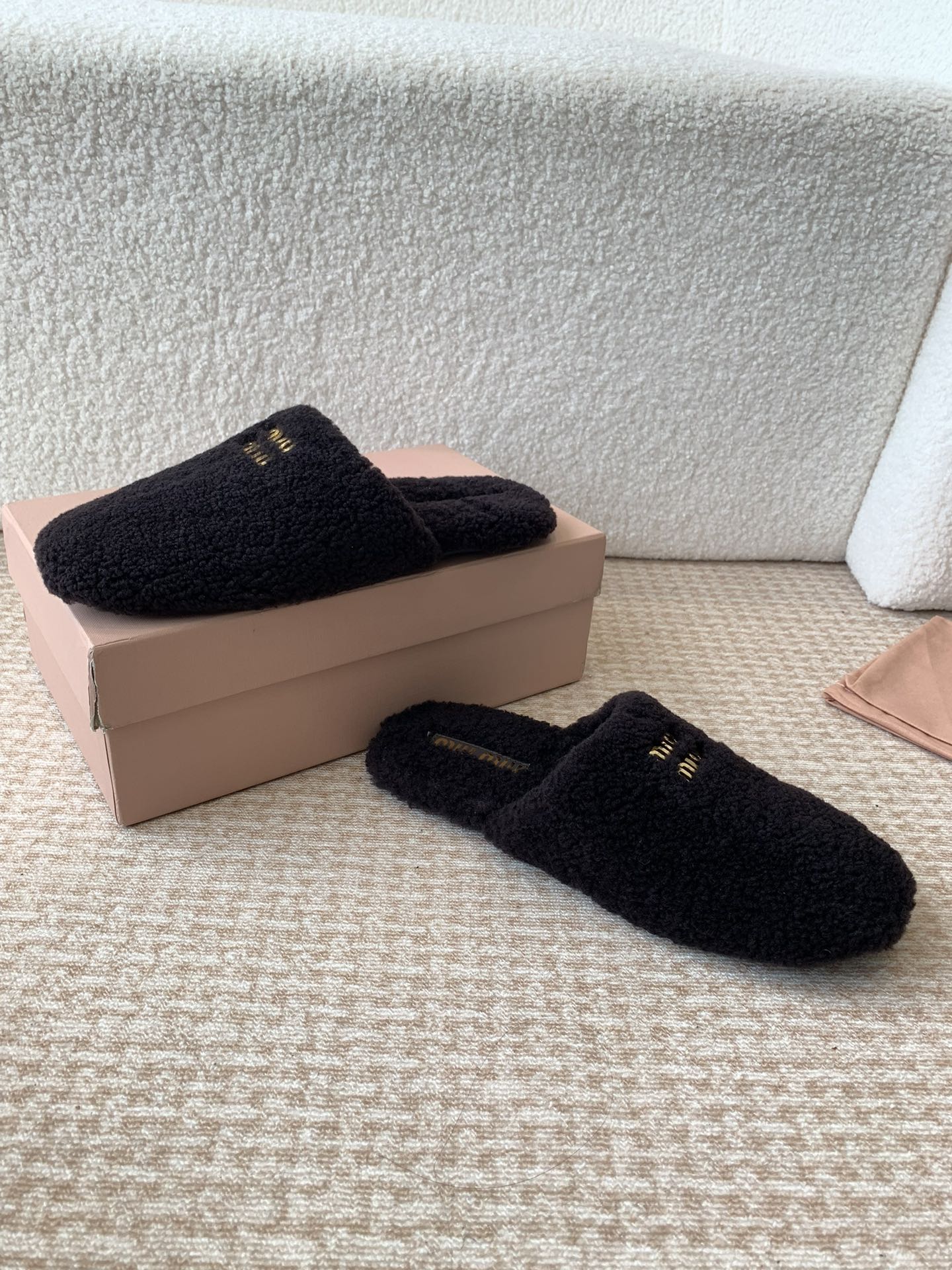 Miu Miu Miu Miu 24ss 秋冬系列 羊毛 穆勒鞋拖鞋