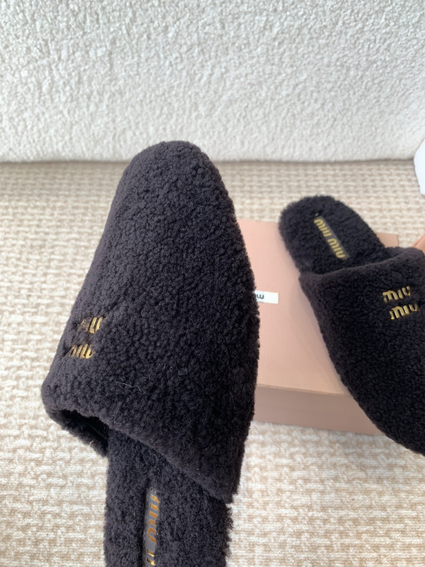 Miu Miu Miu Miu 24ss 秋冬系列 羊毛 穆勒鞋拖鞋