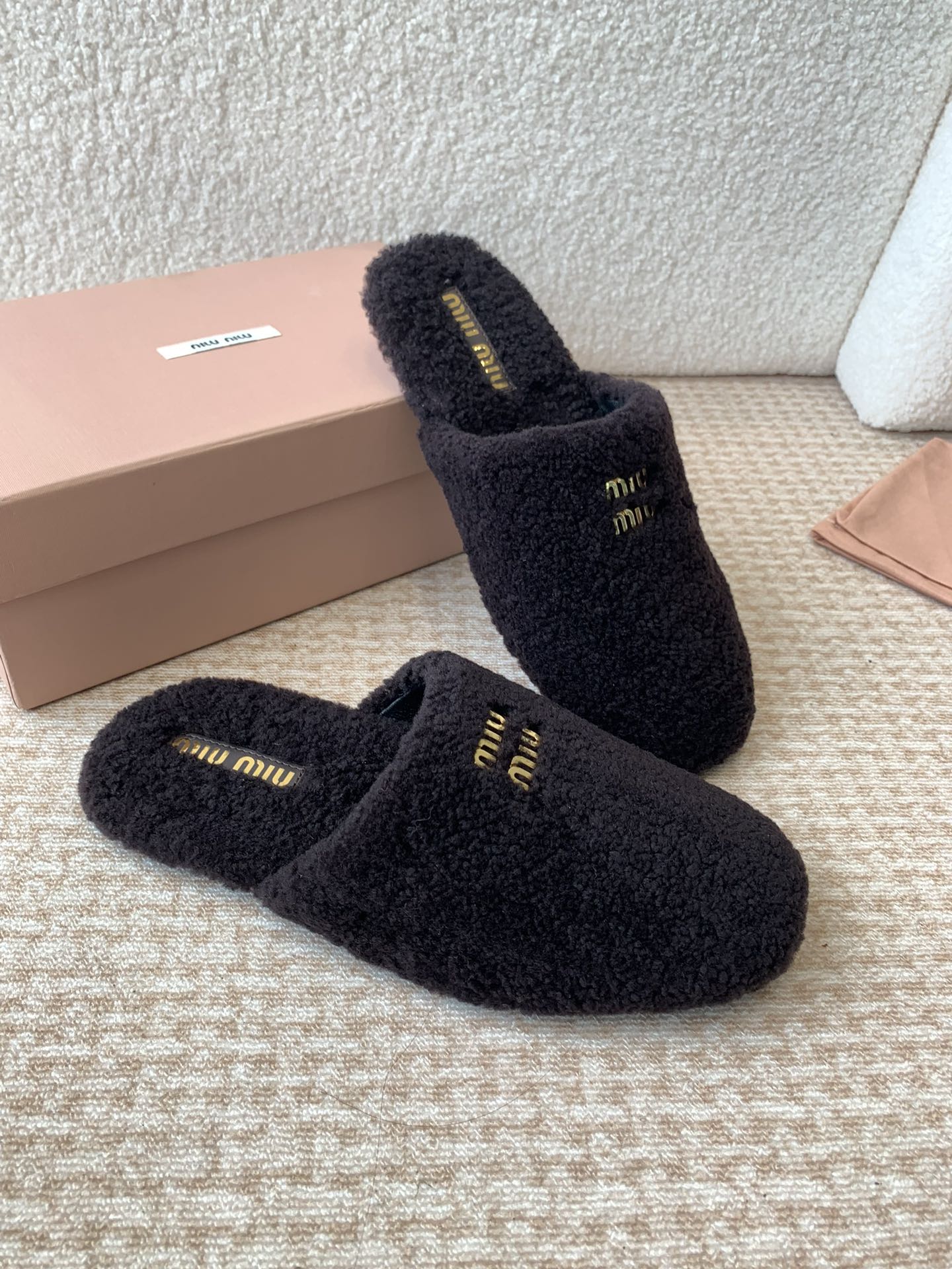 Miu Miu Miu Miu 24ss 秋冬系列 羊毛 穆勒鞋拖鞋