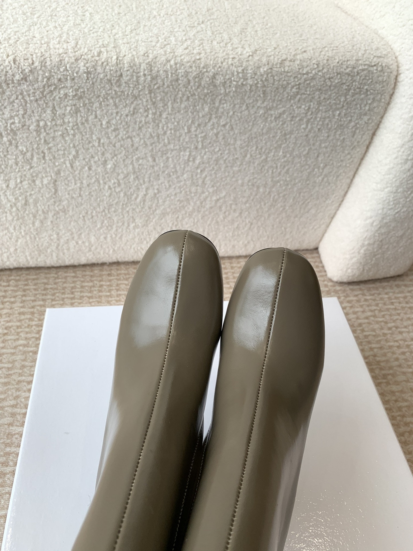 Miu Miu Classic Luxury Leather Shoe Loafer Ref.1668FE00 6