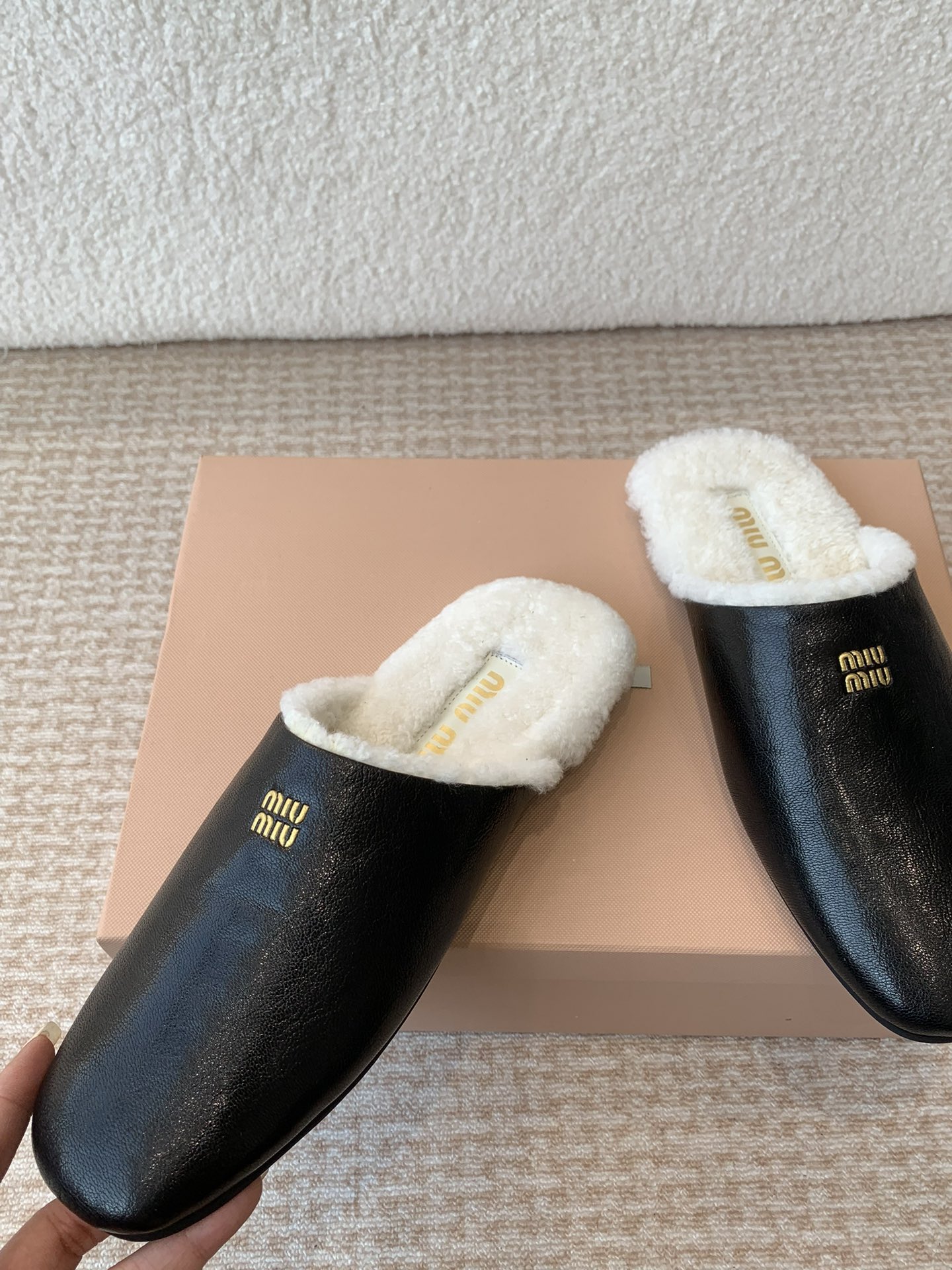 Miu Miu Miu Miu 24ss 秋冬系列穆勒鞋 羊毛 拖鞋
