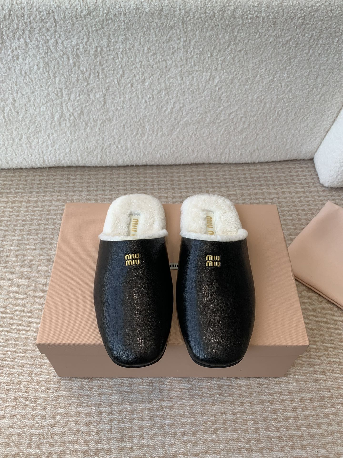 Miu Miu Miu Miu 24ss 秋冬系列穆勒鞋 羊毛 拖鞋