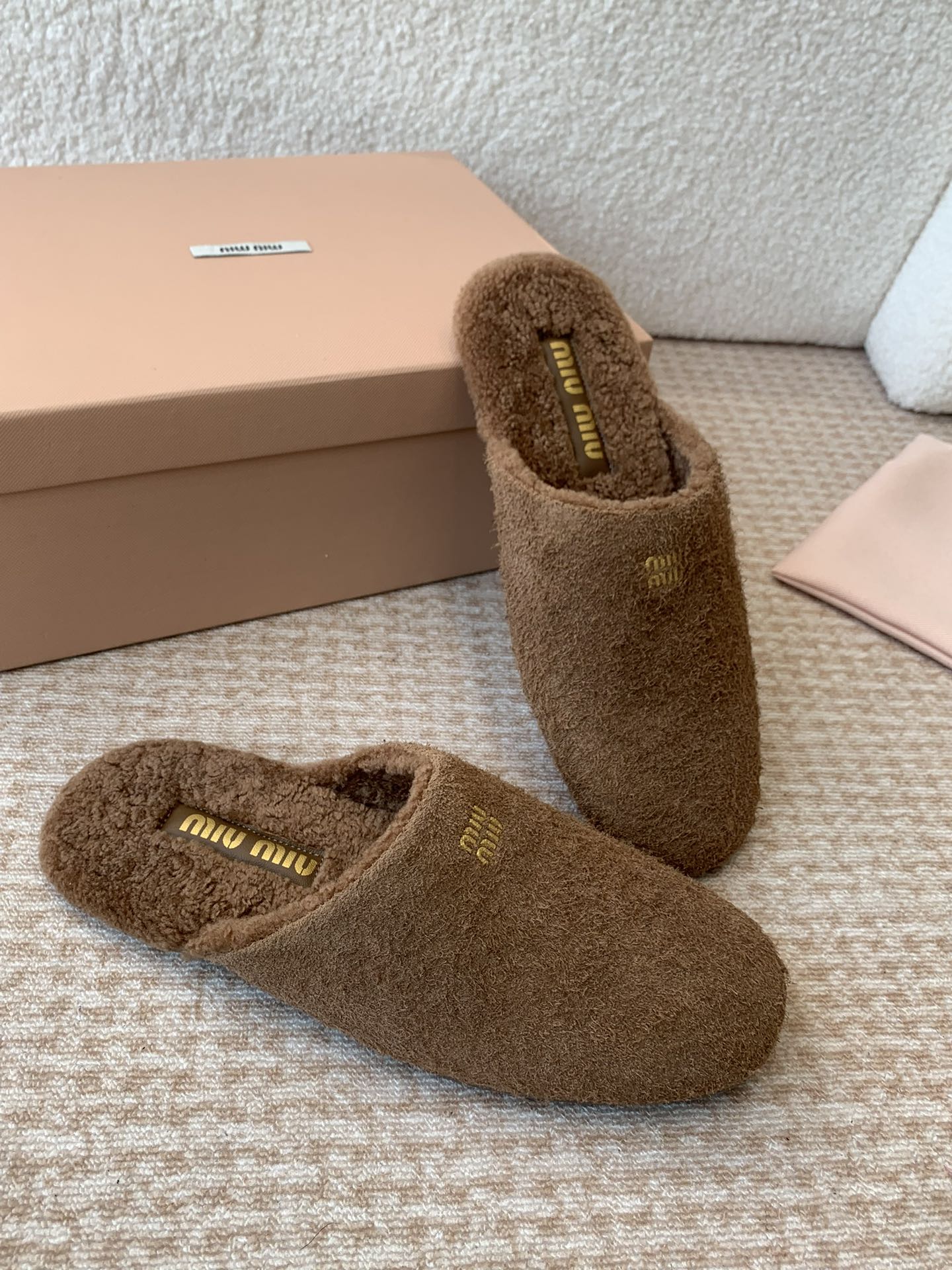 Miu Miu Miu Miu 24ss 秋冬系列穆勒鞋 羊毛 拖鞋