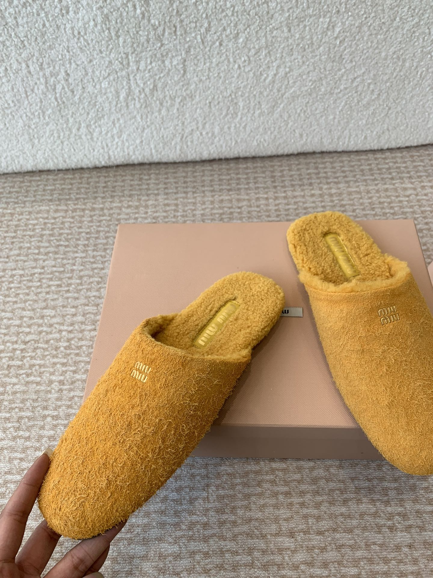 Miu Miu Miu Miu 24ss 秋冬系列穆勒鞋 羊毛 拖鞋