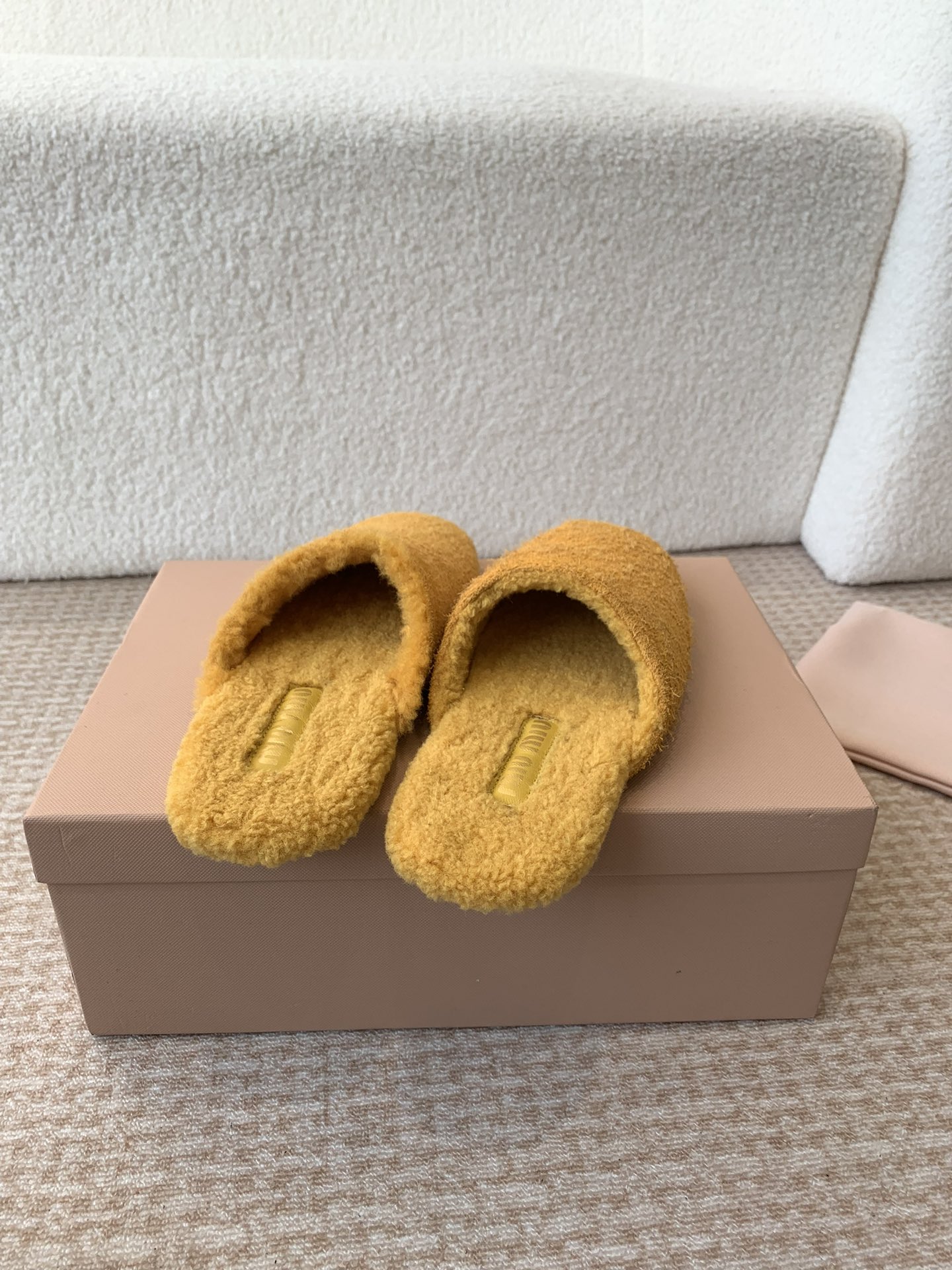 Miu Miu Miu Miu 24ss 秋冬系列穆勒鞋 羊毛 拖鞋