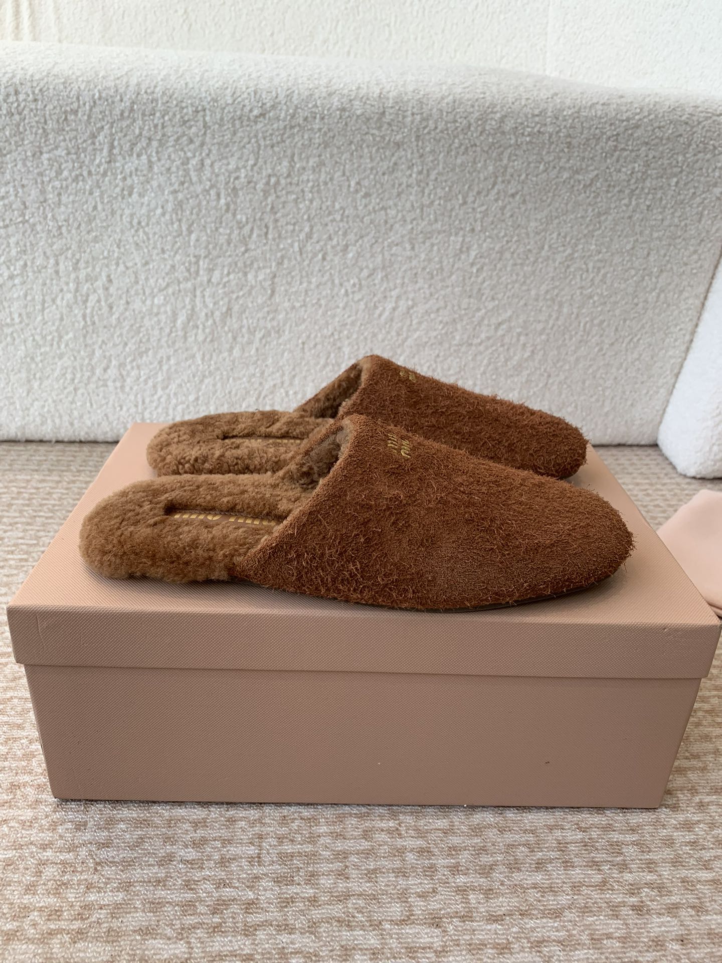 Miu Miu Miu Miu 24ss 秋冬系列穆勒鞋 羊毛 拖鞋