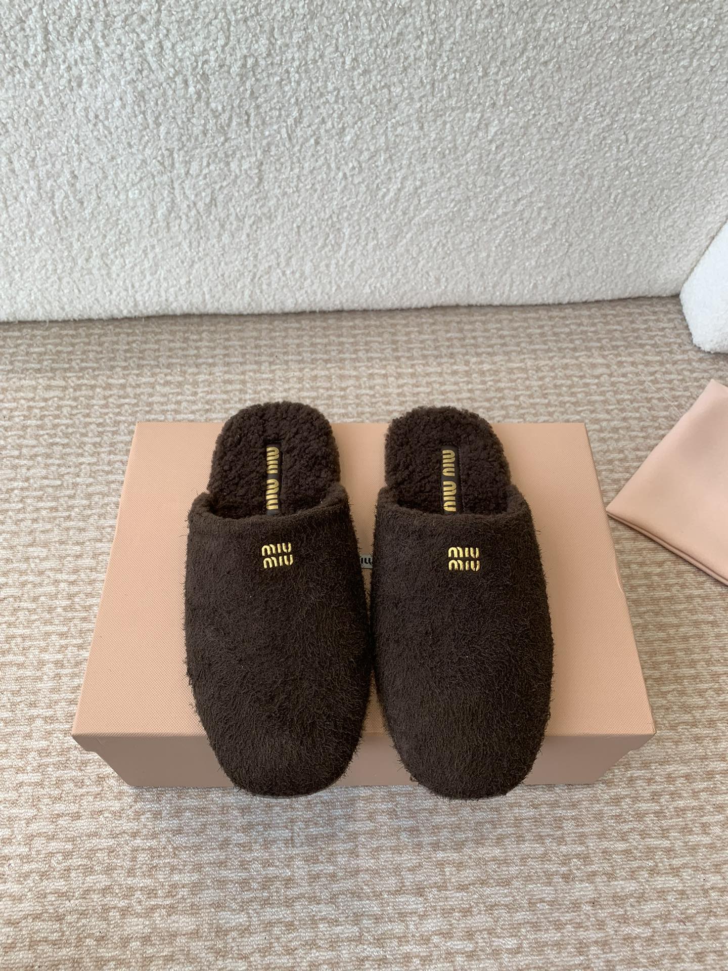 Miu Miu Miu Miu 24ss 秋冬系列穆勒鞋 羊毛 拖鞋