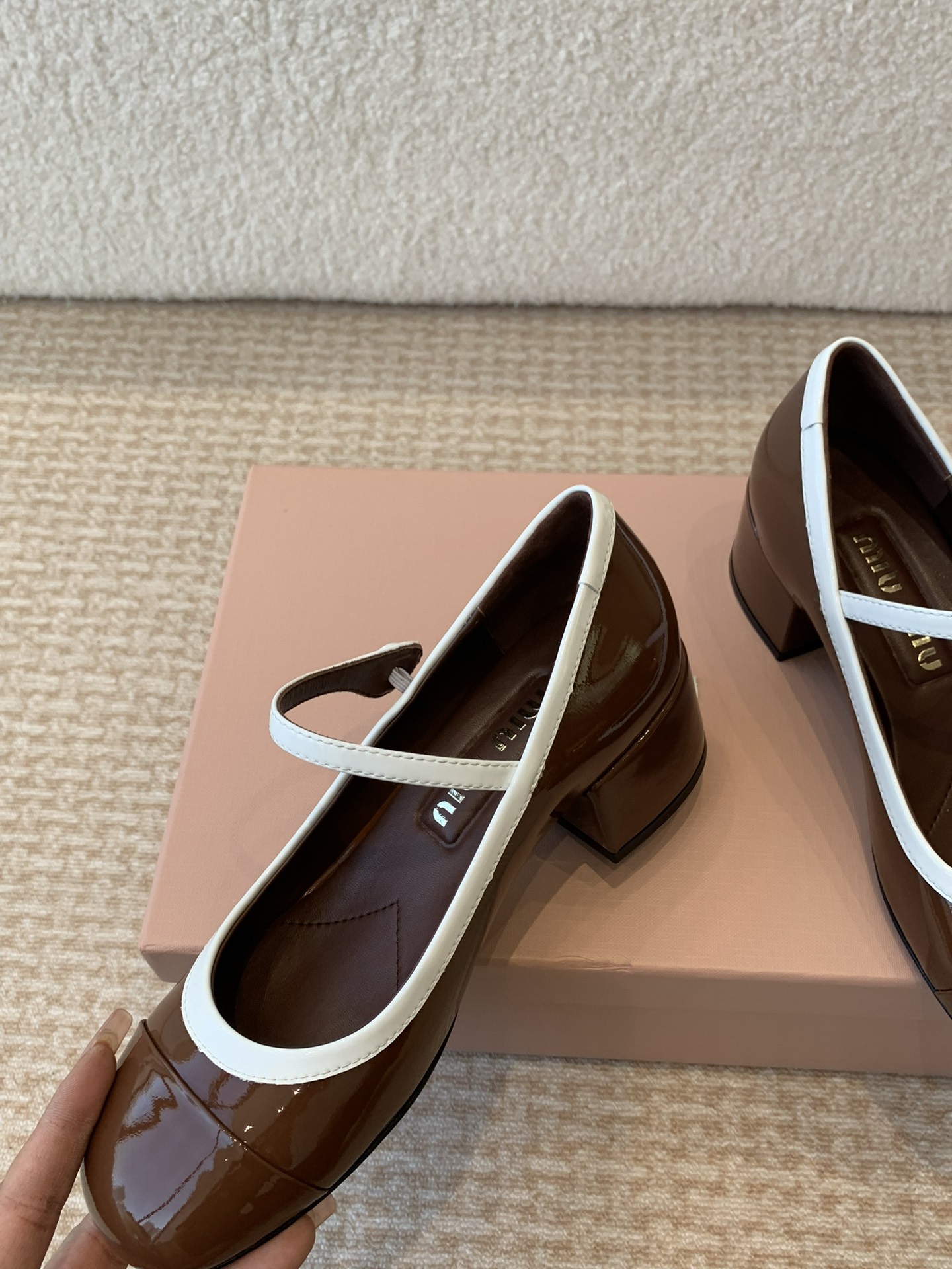 缪缪 Miu Miu 经典高奢皮鞋鞋履高跟鞋 #5F92856D 4