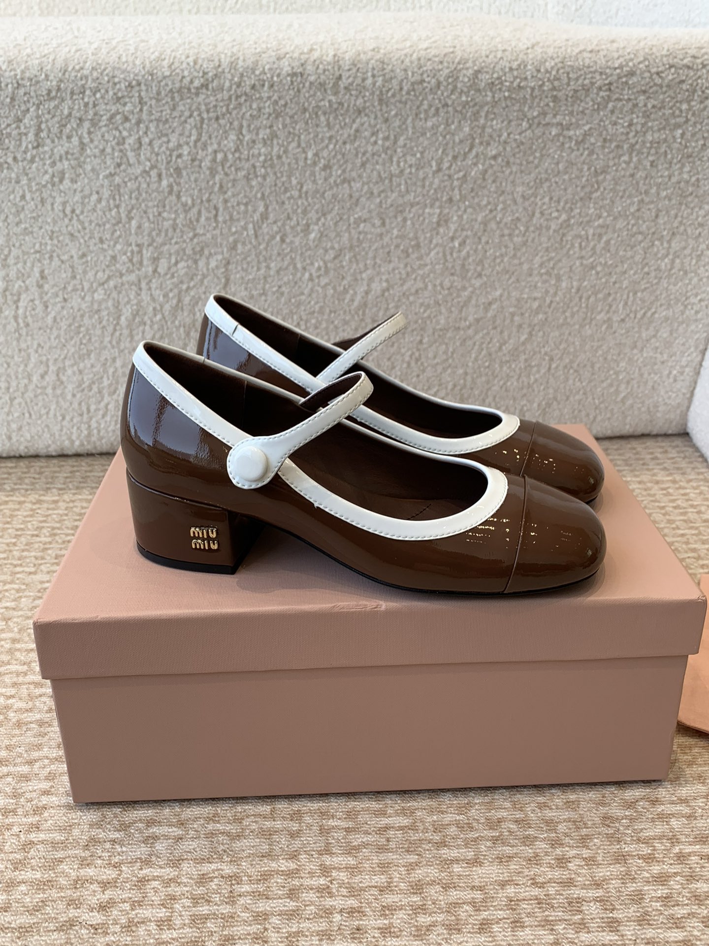 缪缪 Miu Miu 经典高奢皮鞋鞋履高跟鞋 #5F92856D 2