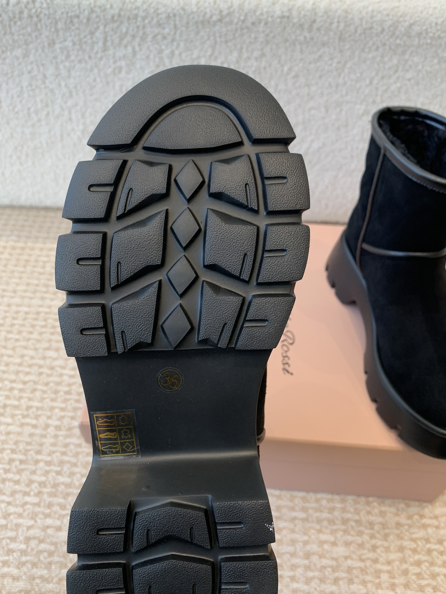 Gianvito Rossi Shoe Collection crafted with premium materials and 9