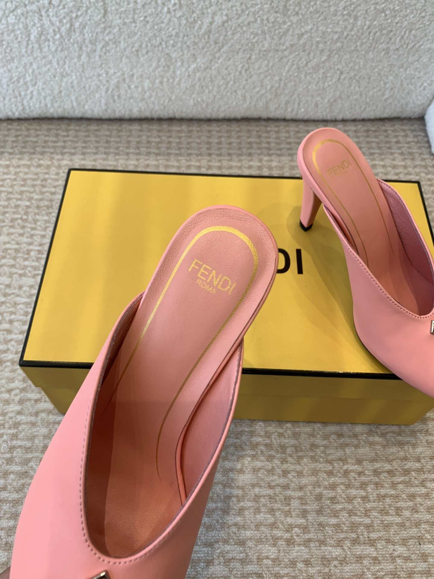芬迪 Fendi 经典高奢皮鞋鞋履高跟鞋 #4C4590ED 3