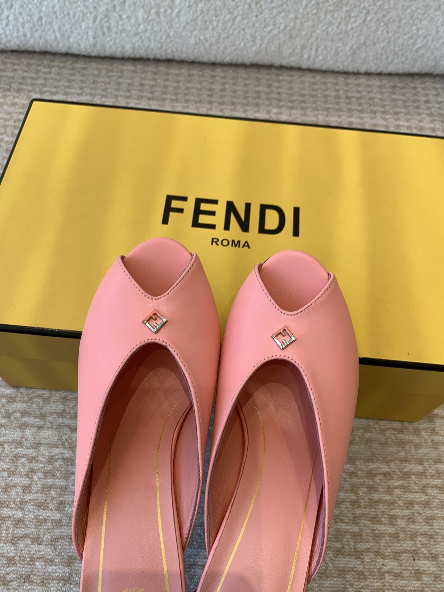 芬迪 Fendi 经典高奢皮鞋鞋履高跟鞋 #4C4590ED 5